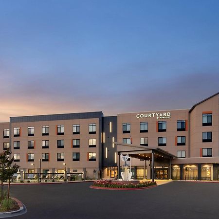 ホテル Courtyard By Marriott Petaluma Sonoma County エクステリア 写真