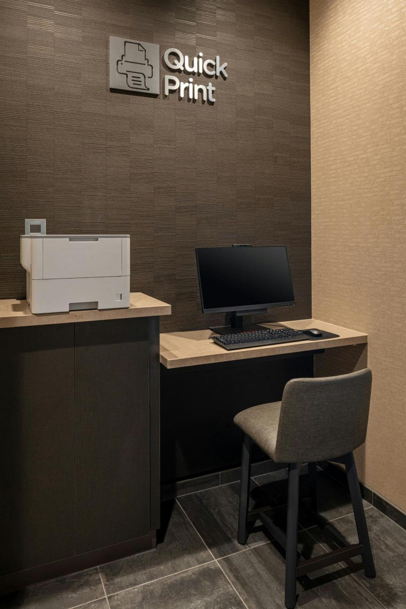 ホテル Courtyard By Marriott Petaluma Sonoma County エクステリア 写真