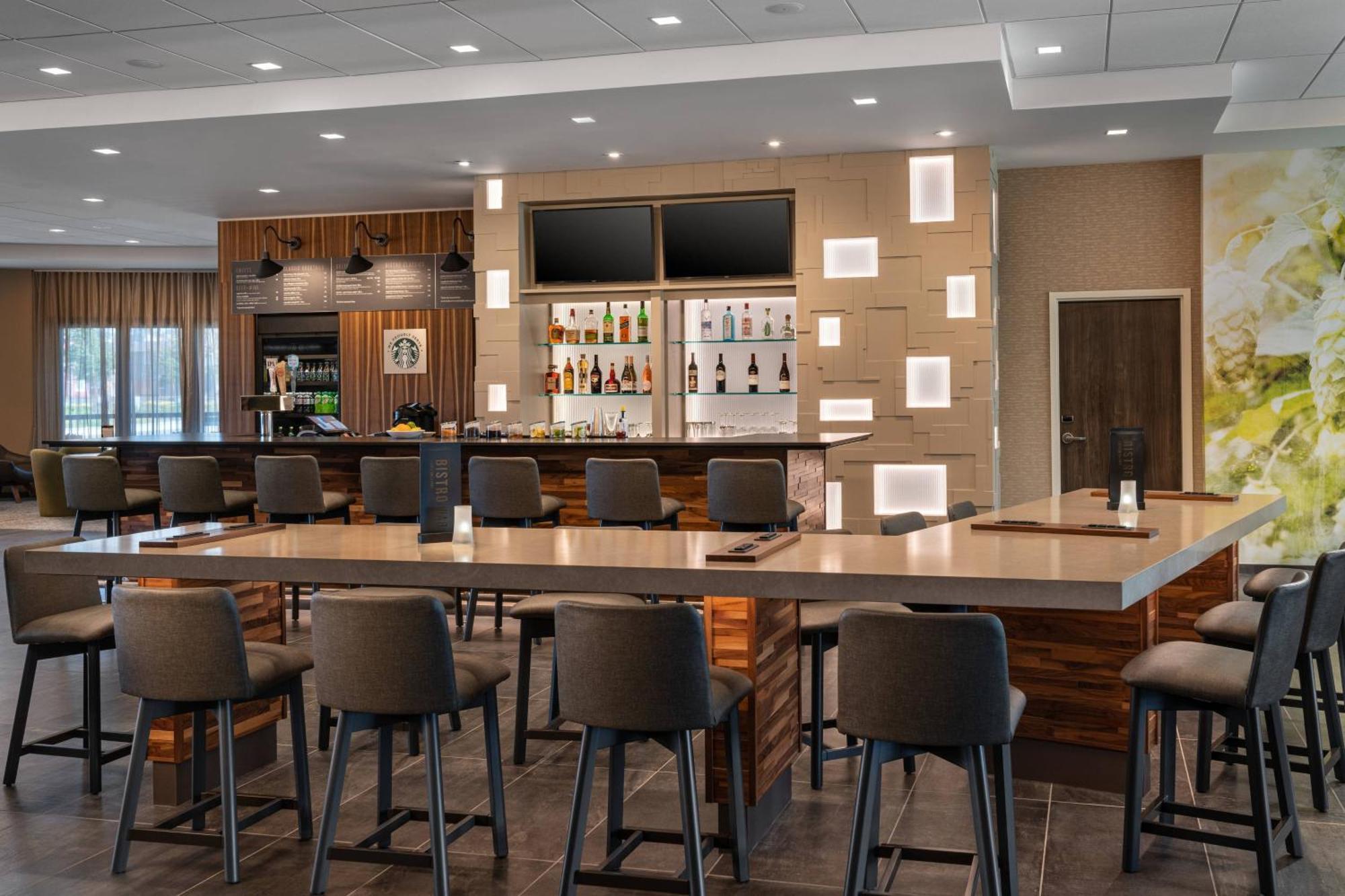 ホテル Courtyard By Marriott Petaluma Sonoma County エクステリア 写真