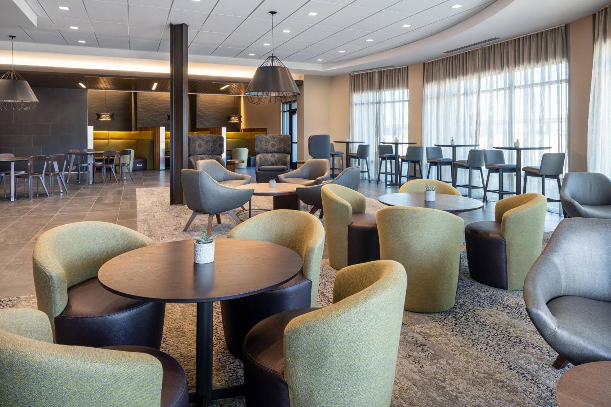 ホテル Courtyard By Marriott Petaluma Sonoma County エクステリア 写真