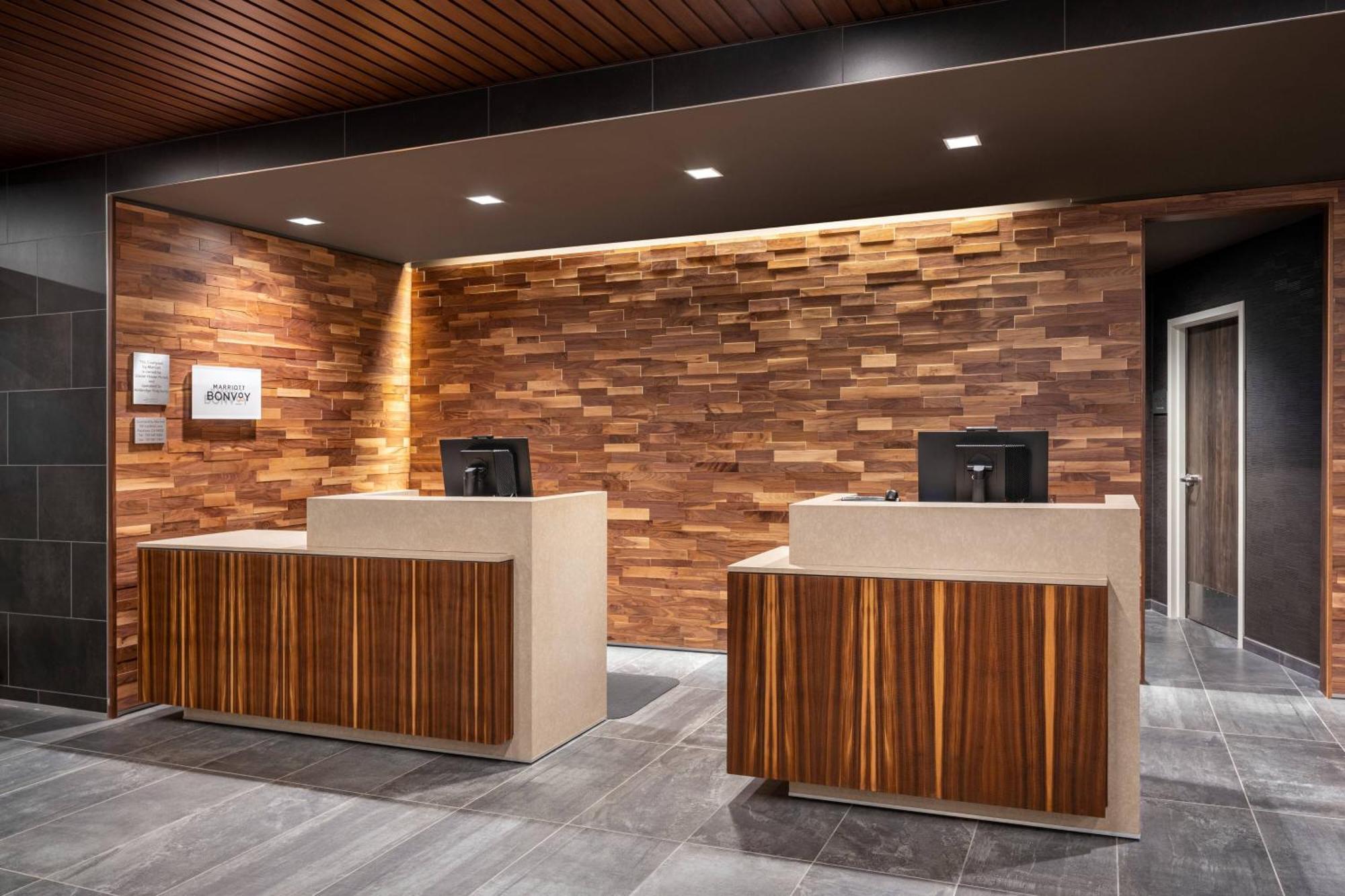 ホテル Courtyard By Marriott Petaluma Sonoma County エクステリア 写真